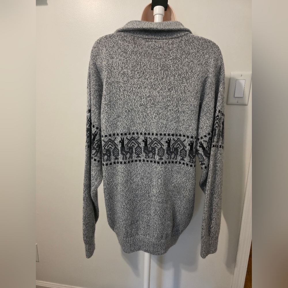 Alpaca Sweater - Picture 12 of 12